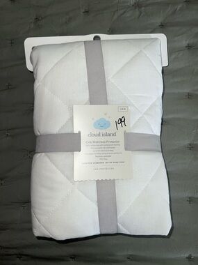 cloud island White Quilted Crib Mattress Protector NWT
